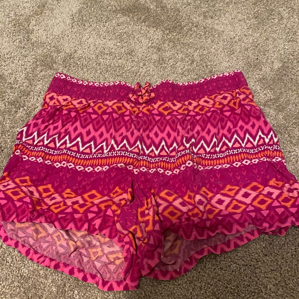 Cherokee flowy lounge shorts